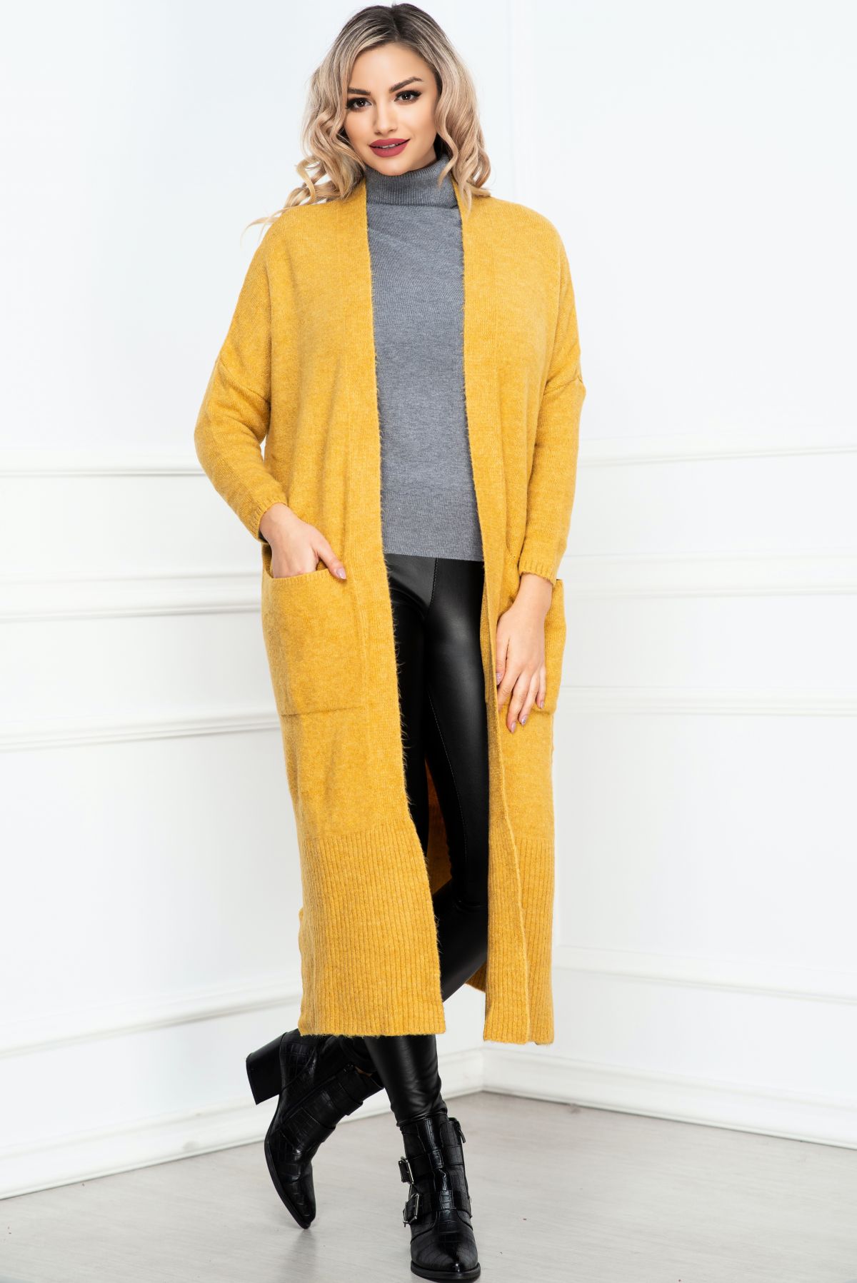 Cardigan lung camel din tricot