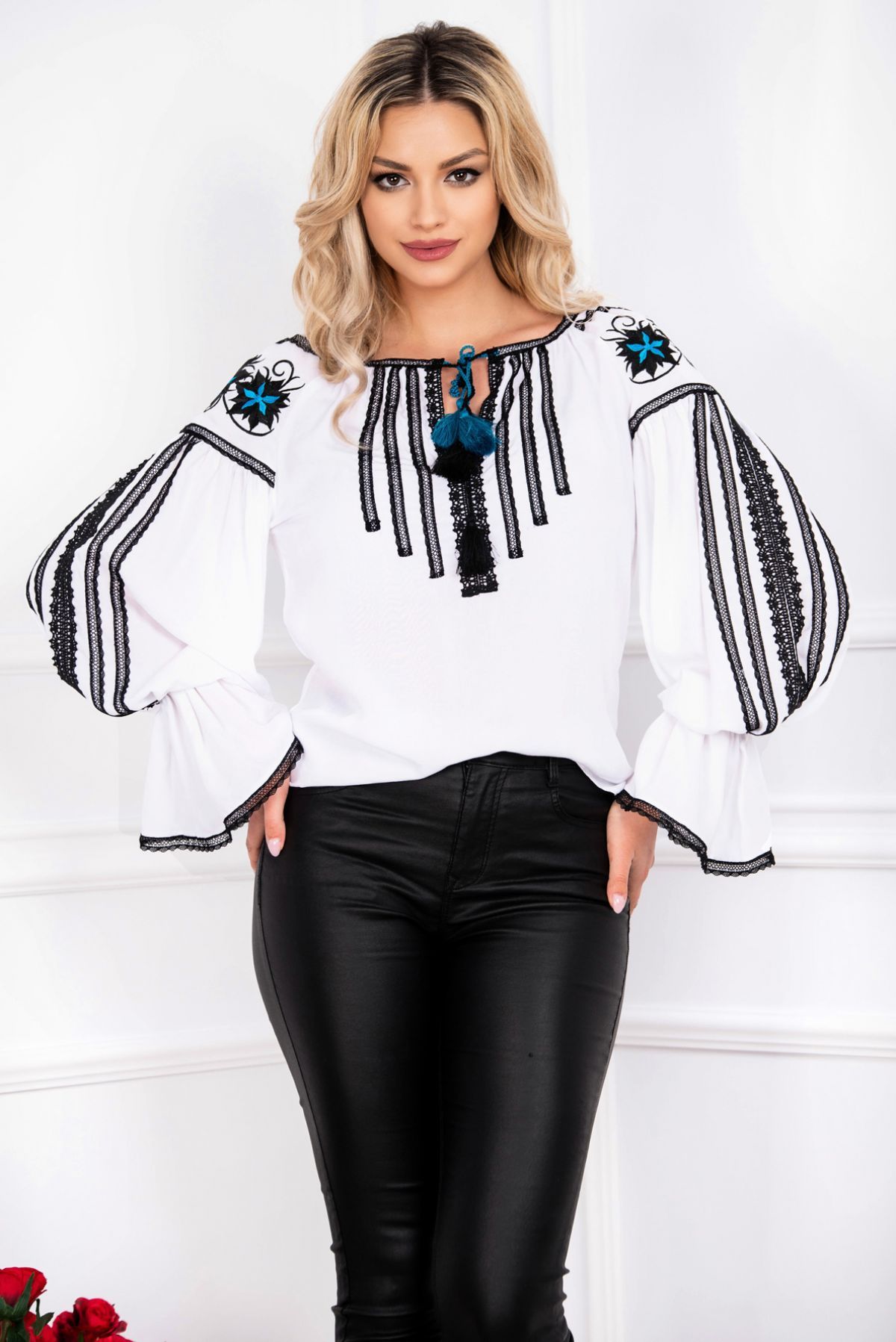 homosexual Adaptation spouse Bluza tip ie Effect alba cu motive traditionale negre si albastre - InPuff homosexual Adaptation spouse Bluza tip ie Effect alba cu motive traditionale negre si albastre - InPuff