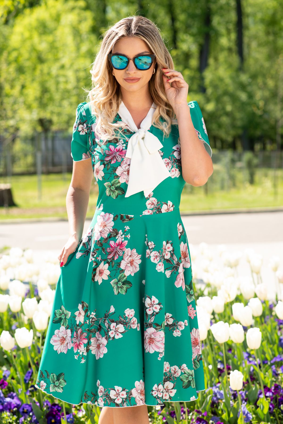 Rochie dama de zi inpuff verde in clos cu imprimeu floral