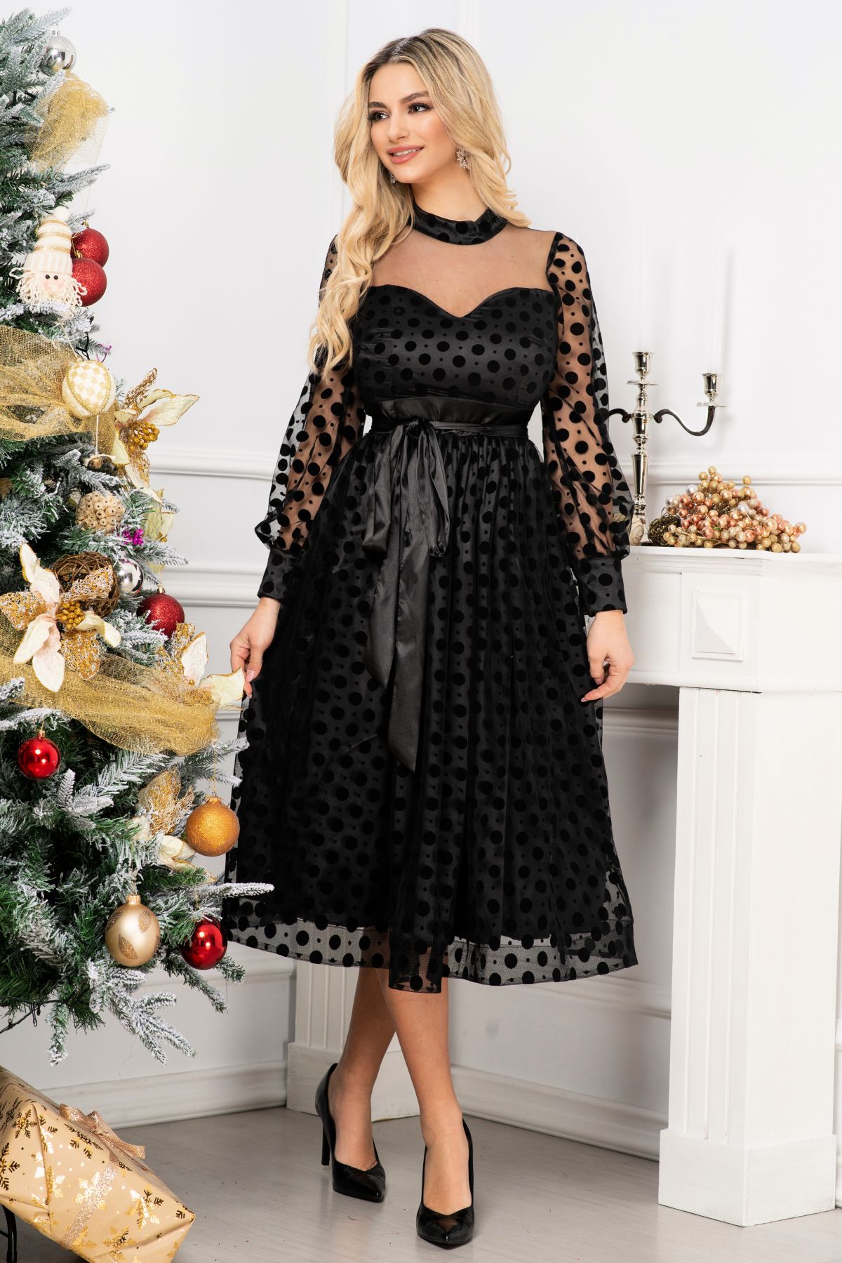 Rochie InPuff de ocazie eleganta neagra din tulle cu buline din catifea