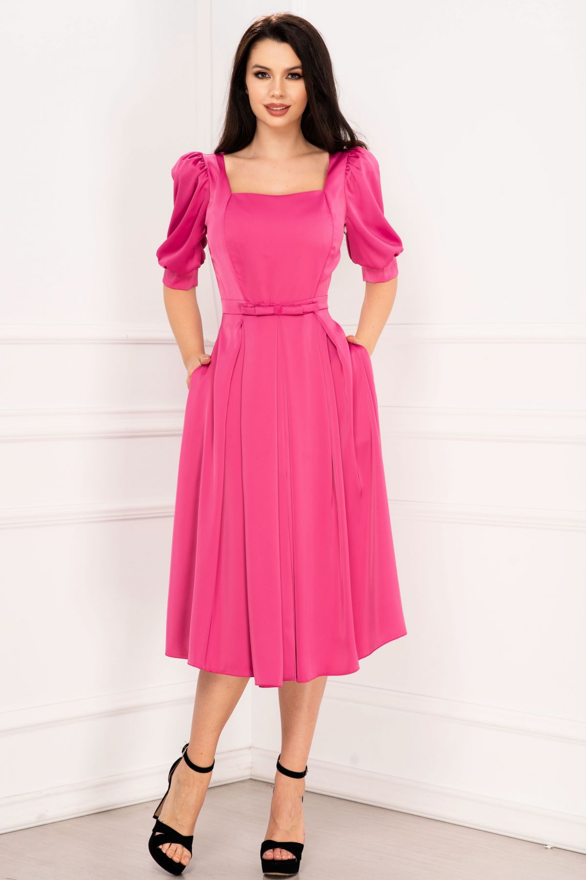 Rochie de ocazie Valeria fucsia cu pliuri si maneci bufante