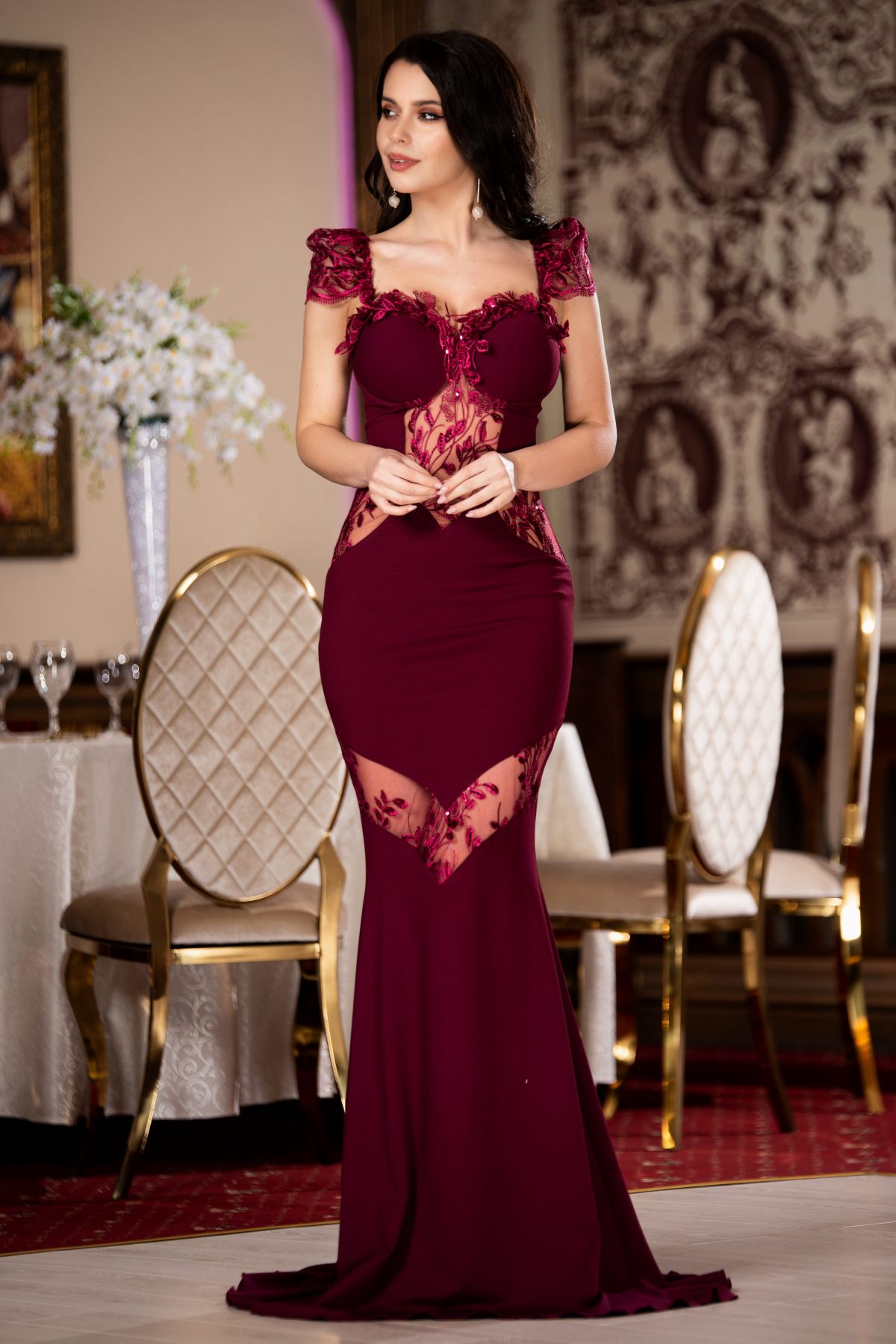Rochie pretioasa Isadora bordo cu dantela pretioasa si paiete discrete