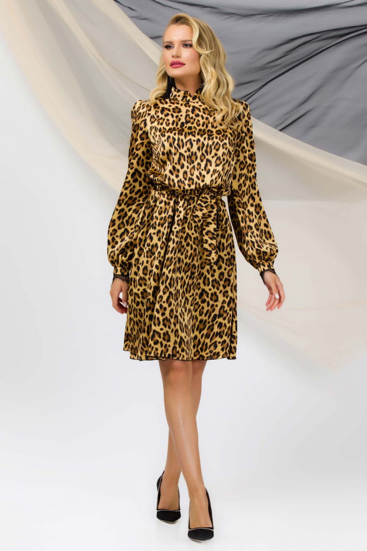 Rochie Pretty Girl midi leopard cu dantela la gat si mansete