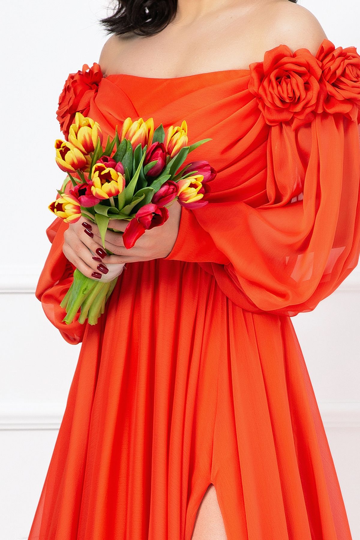 Poze Rochie lunga de lux Mireya orange cu fronseuri si flori 3D inpuff.ro