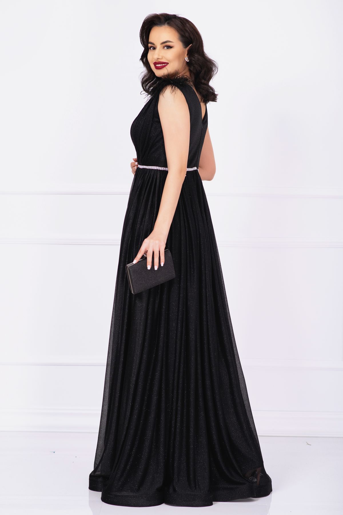 Poze Rochie Maia de nasa neagra lunga eleganta cu sclipici si accesoriu cu fulgi inpuff.ro