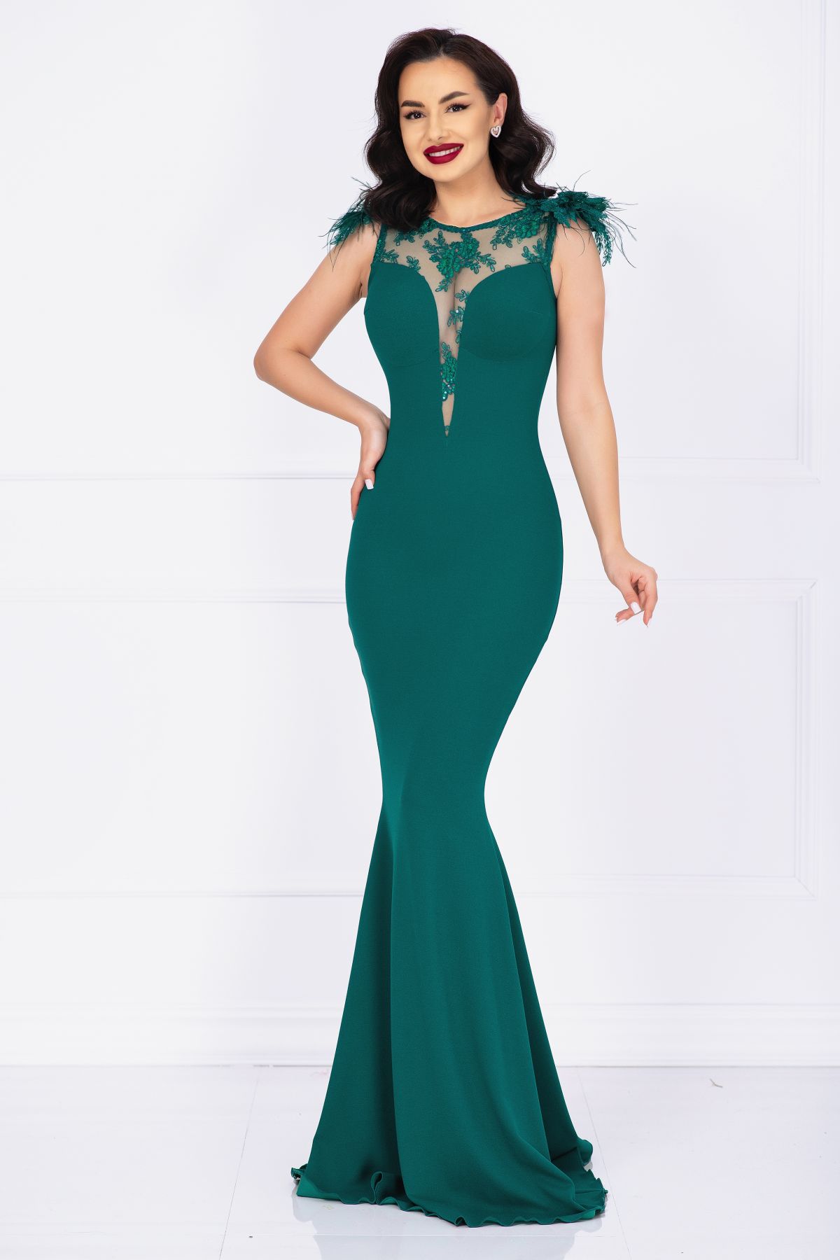 Rochie de lux Kathrin sirena verde cu flori 3D la umeri si fulgi