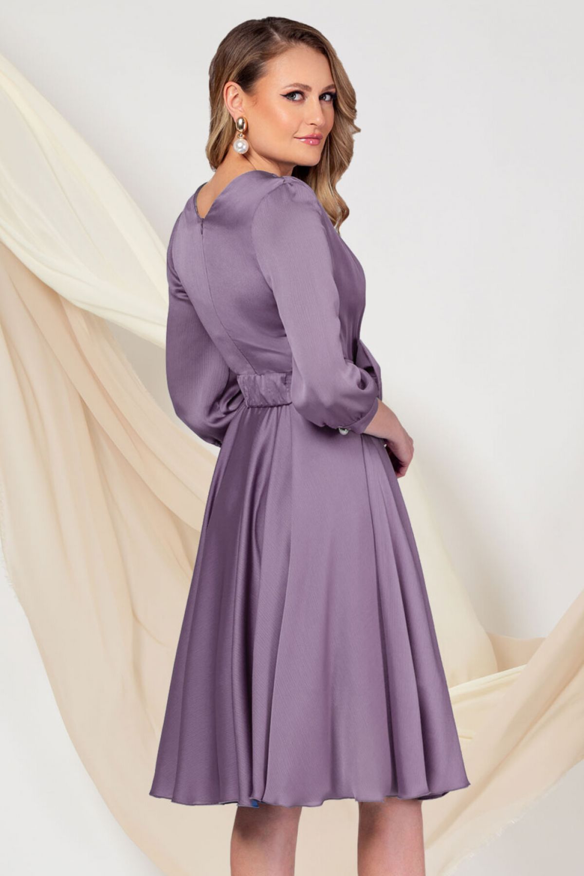 Rochie de ocazie Pretty Girl lila in clos cu cordon tip funda