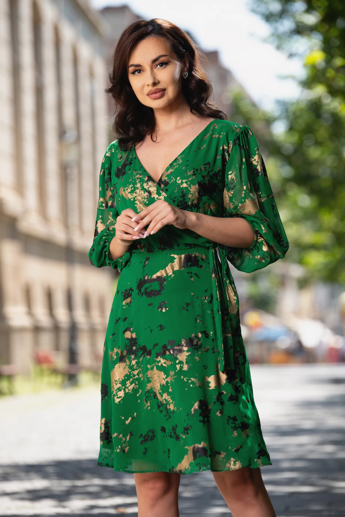 Rochie din voal evolette in clos verde cu print aramiu
