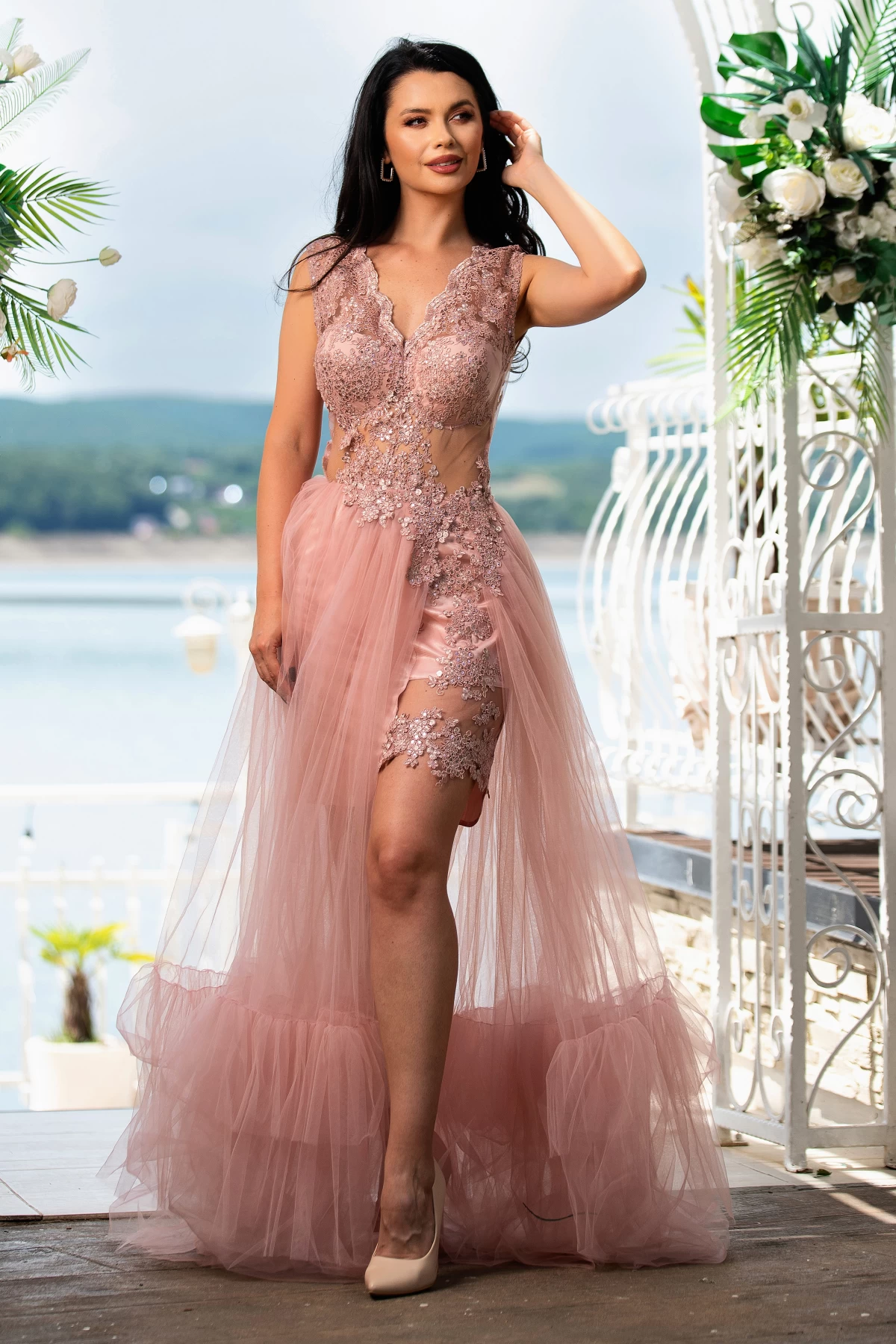 Poze Rochie printesa Amaris roz cu dantela si tulle inpuff.ro