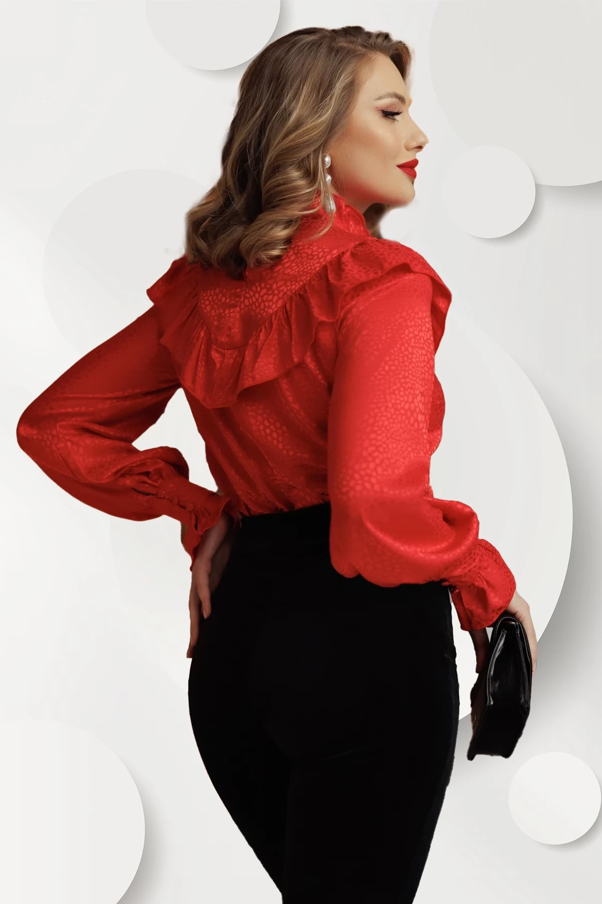 Bluza dama eleganta rosie Fofy din jakard satinat cu volane