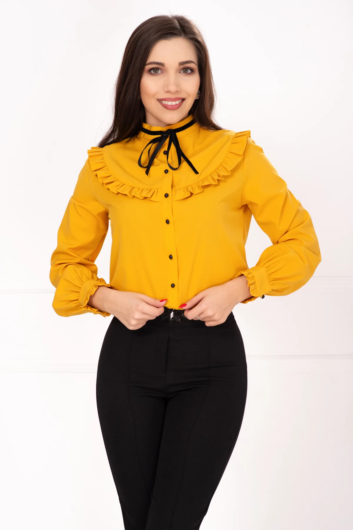 Bluza office mustar din voal cu volanase si funda stilizata din catifea