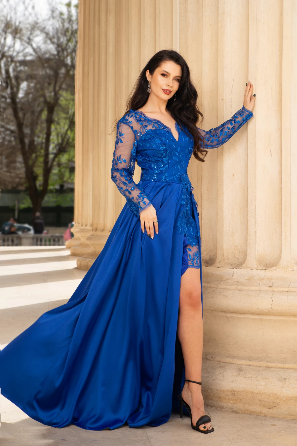Rochie de seara Ivette albastru-royal din dantela si fusta din tafta