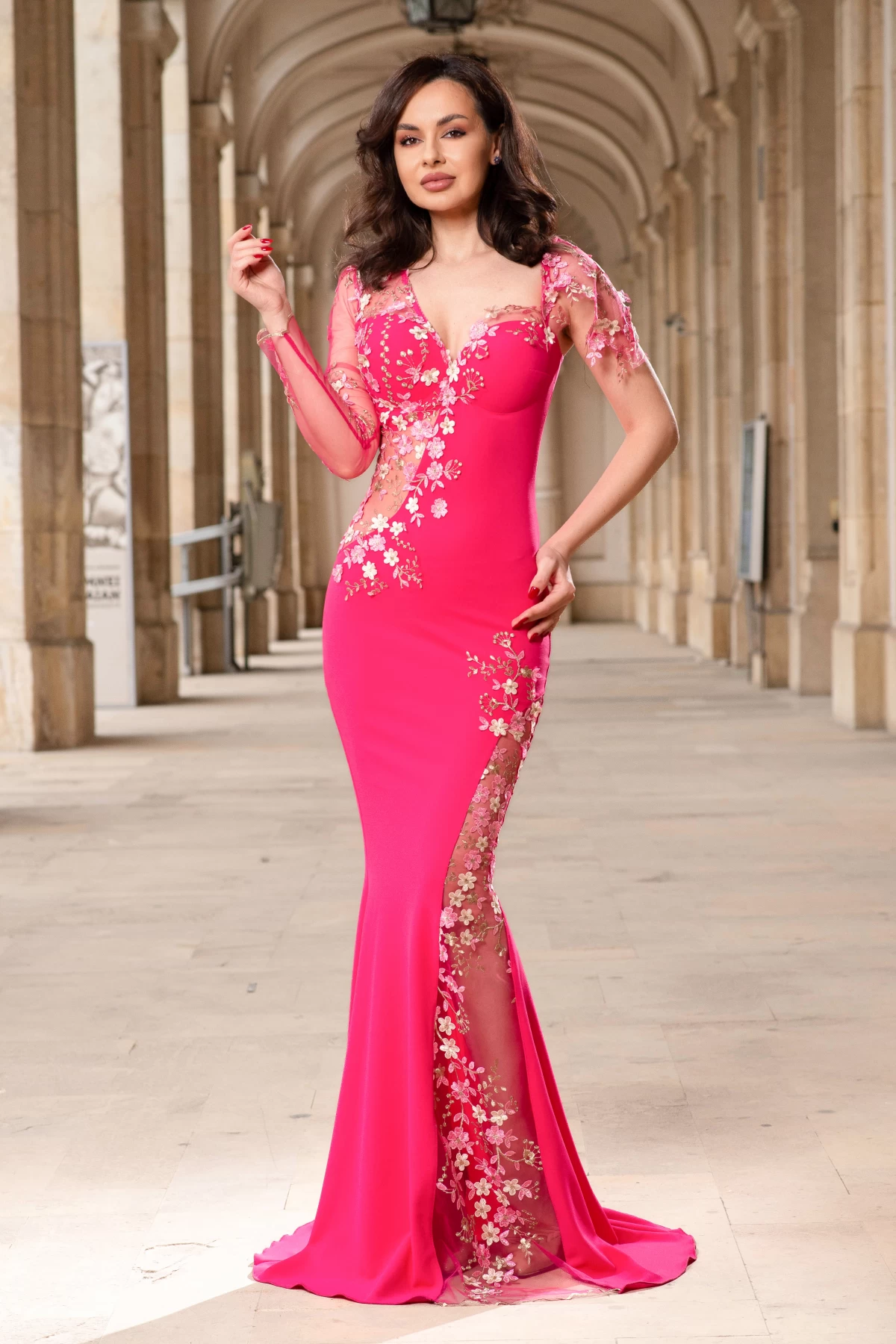 Rochie de seara eleganta lunga roz Anelisse tip sirena cu flori brodate