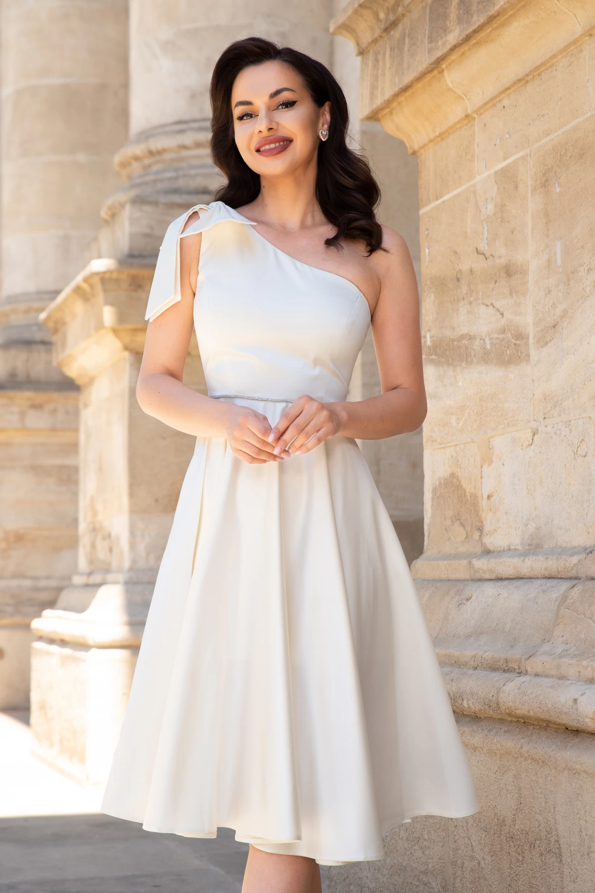 Rochie eleganta de cununie in clos Marisilia cu funda pe umar