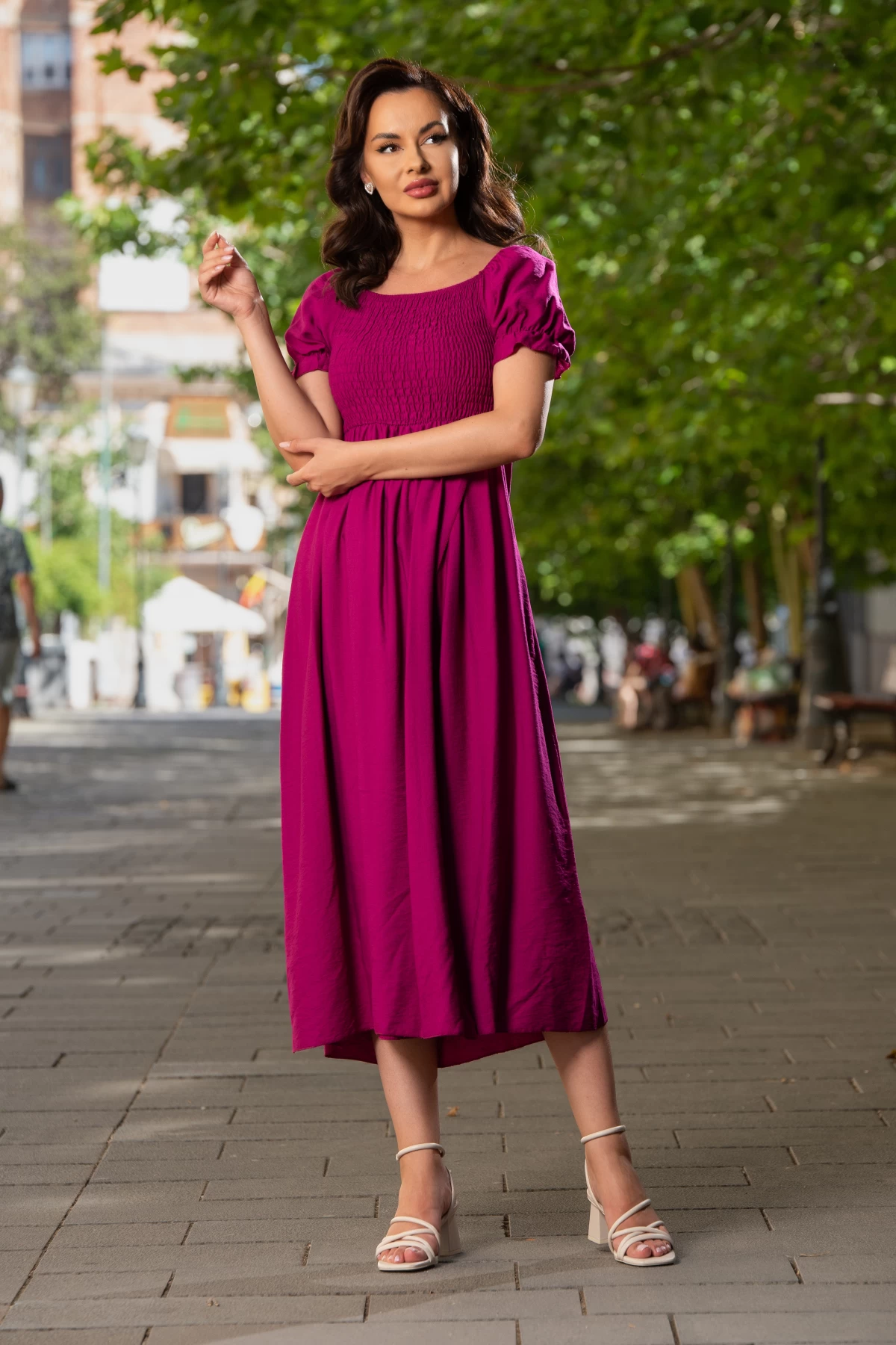 Rochie casual midi din vascoza bordo cu bust incretit