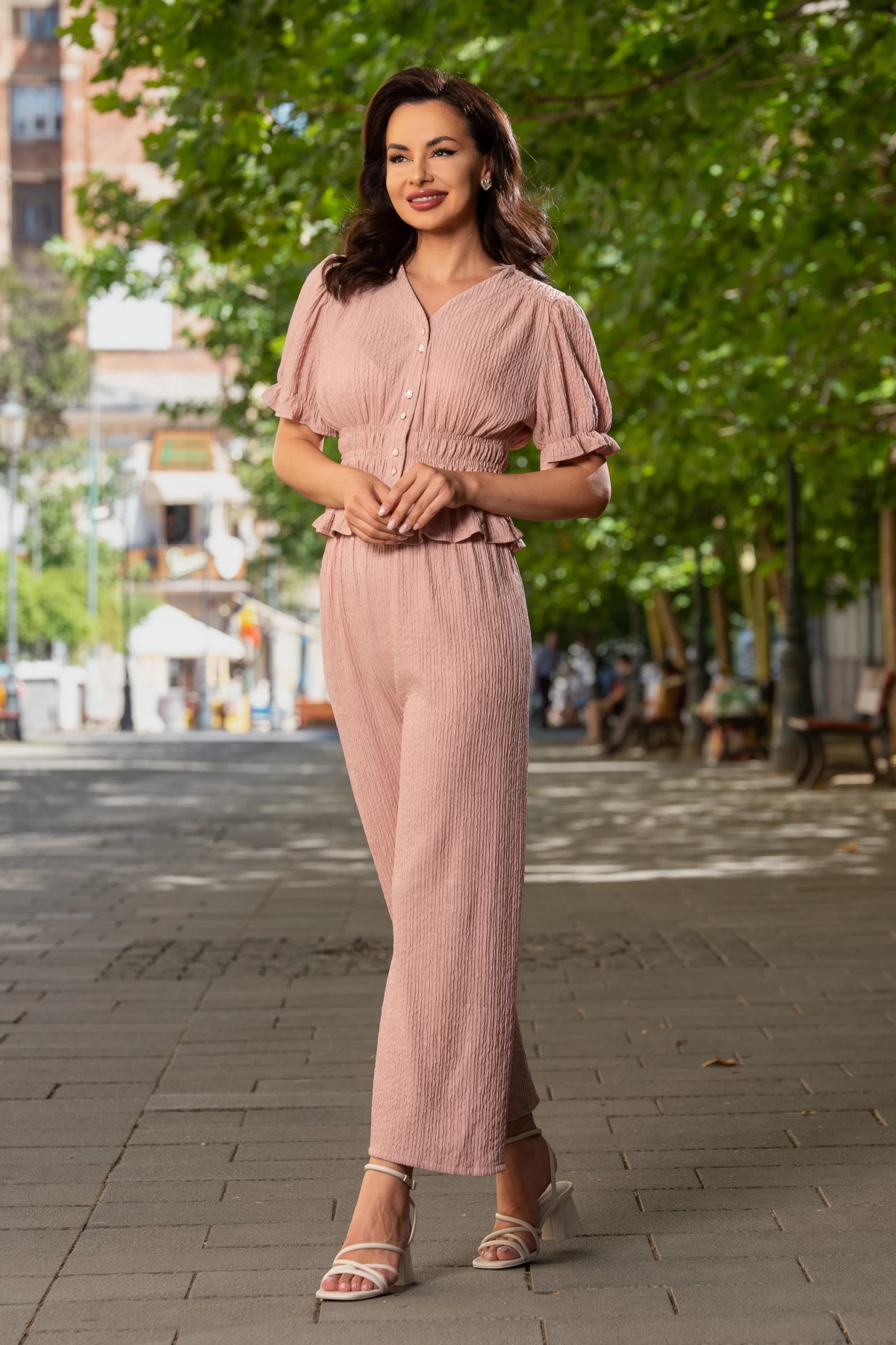 Compleu casual rose din crep cu bluza si pantalon