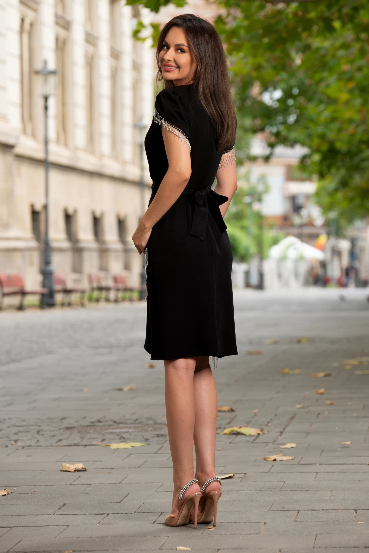 Rochie de ocazie eleganta neagra cu franjuri din strassuri
