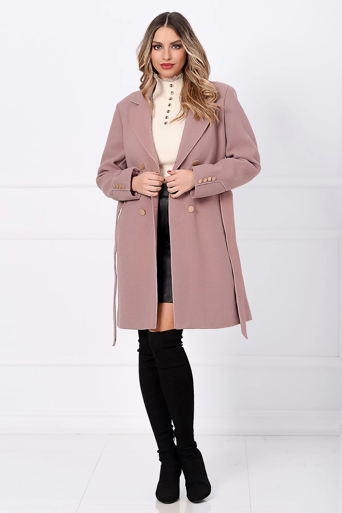 Palton elegant dama rose din stofa cu nasturi la mansete