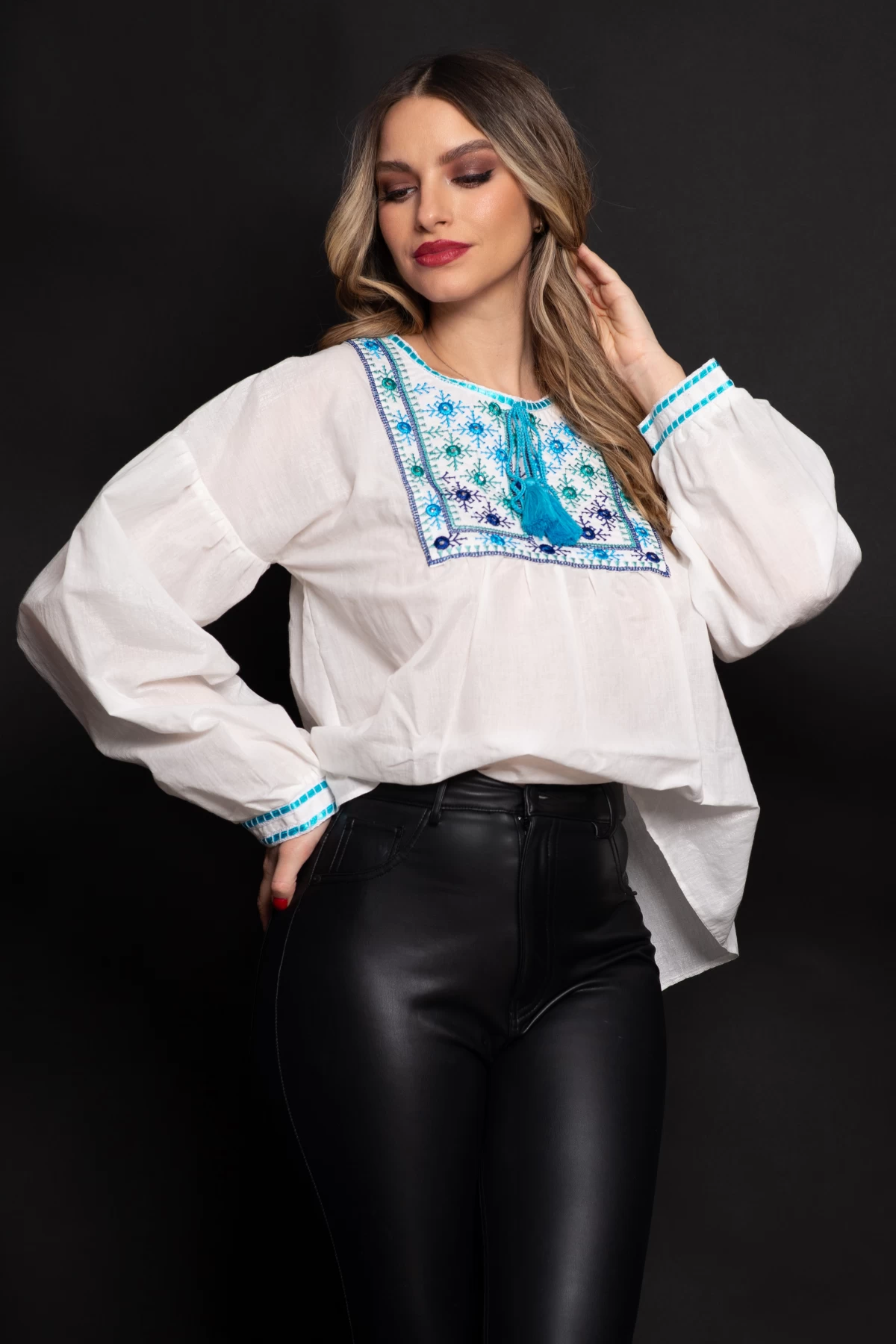 Bluza tip ie din bumbac cu broderie bleu